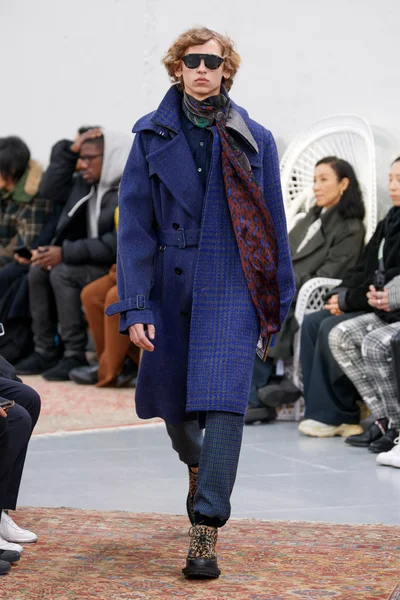 Look 53